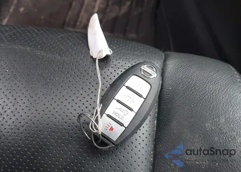 2014 Nissan Rogue Sl z USA, uszkodzony, nr VIN 5N1AT2MT3EC829707